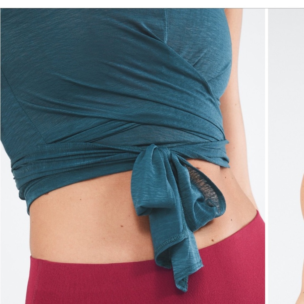 NWT Fabletics Ryan Tie Front Crop Tank XL Teal Tie Front Vacation Summer Top - Picture 4 of 8